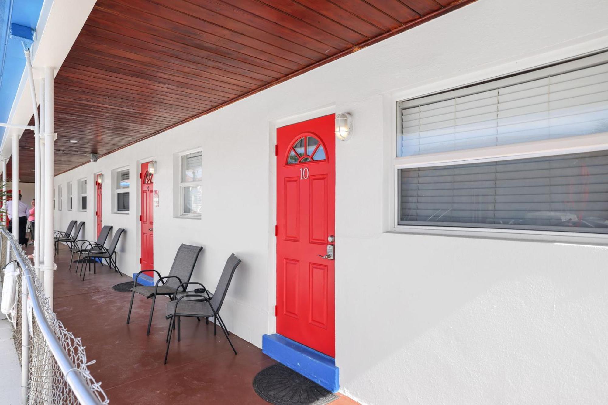 Sun Island Motel St. Pete Beach Exterior foto